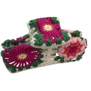 NEW Granny Square Crochet Hair Clip Claw Dark Pink Flowers Unbranded